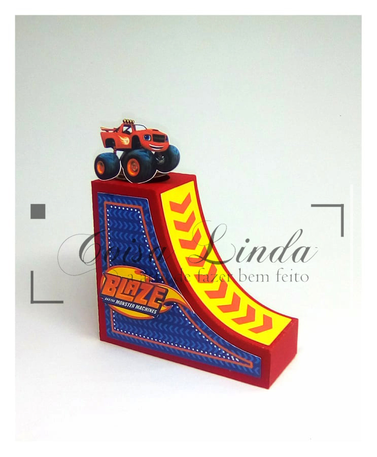 Tubetes tema carros de corrida Blaze Monster Machine